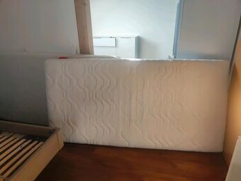 Prodáme levné matrace 90x200