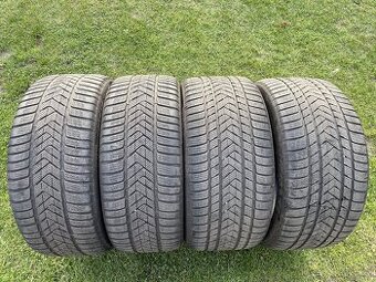 Pirelli 315/35R21 a 275/40R21 zimní