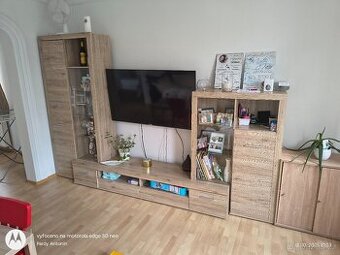 Obývací stěna za odvoz +1000,- Kč.