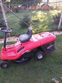 Zahradní traktor - rider