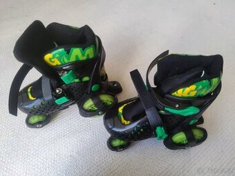 Dětská sada Action Darly Boy – brusle a helma