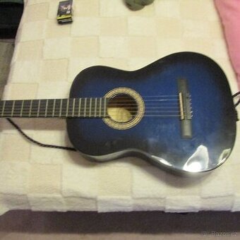 Akustická  kytara  modrá