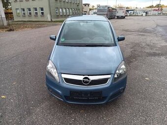Opel Zafira B 1.9 cdti 7 míst AUTOMAT servisované vozidlo