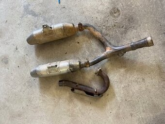 Honda crf 250 rok 2007 výfuk komplet