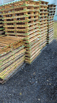 Dřevěné palety