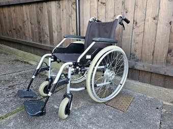 POMŮCKY PRO INVALIDNÍ OSOBY