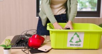 ODVEZU ELEKTRONIKU A SPOTŘEBIČE ZA ODVOZ