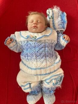 panenky Reborn a postýlka komplet