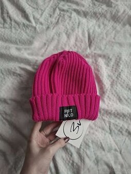 Dětská čepice "Furt něco"