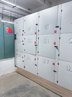 Pronájem zabezpečených skladovacích prostorů a minikójí