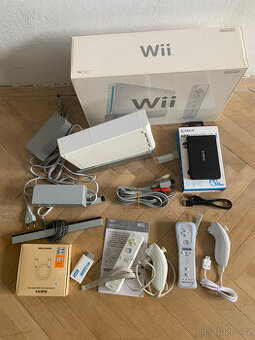 Nintendo Wii - 2 ovladače - 300GB HDD - JPN