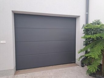 Garážová sekční vrata Hörmann
