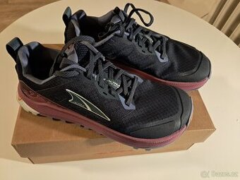 Altra Lone peak 9