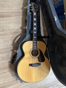 Akustická kytara od mistra Klémy Jumbo