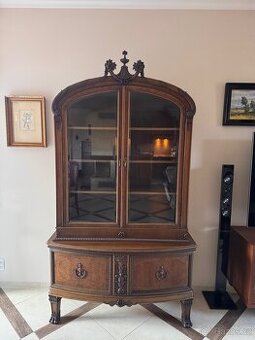 Výkladní skříň vitrína