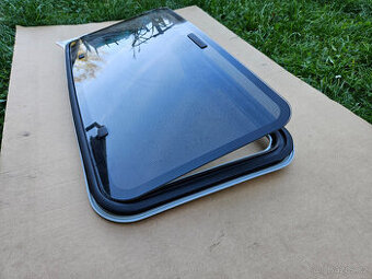 Webasto střešní okno univerzální výklopné