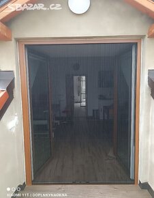 Plisované stahovací sítě proti hmyzu