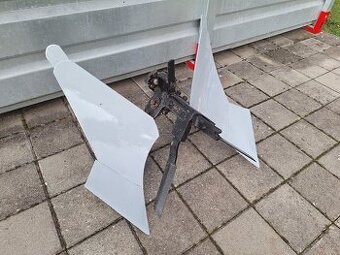 Pluh obracák Vari APH 352