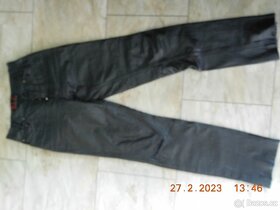 Prodám  dámské kožené kalhoty na motorku