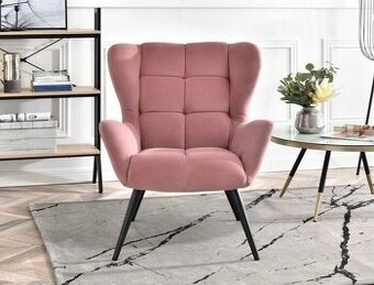 Růžové křeslo Celini