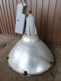 Tovární hliníkové svítidlo - 1