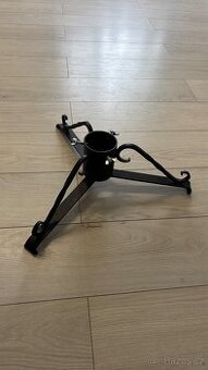 Stojánek na stromek