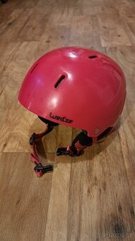 Dětská lyžařská helma