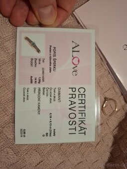 Zlatý prsten s diamanty – růžové zlato (ALOve, certifikát pr