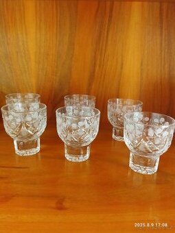 Prodám broušené sklo