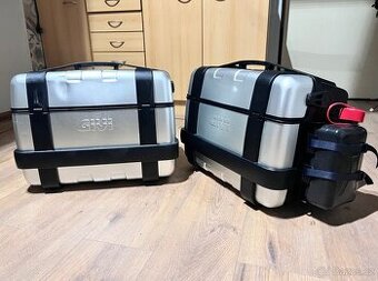 2x boční kufr GIVI TREKKER - 46L + kanystr 2L.