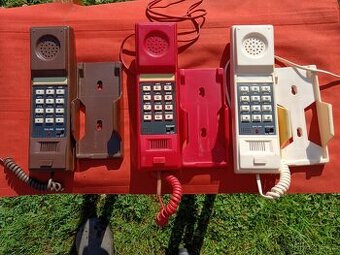 Závěsné linkové telefony