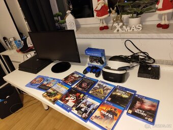 Ps4 pro+vr headset+hry+ovladače+ monitor