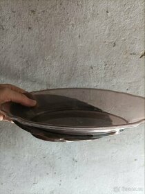 Retro plastové tácky