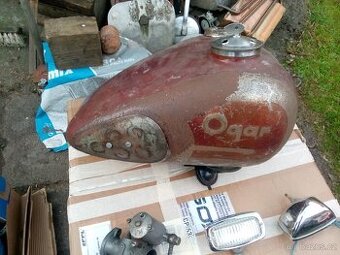 Ogar,sedlo,nadrž.kola karburace,mlhovky nejsou.