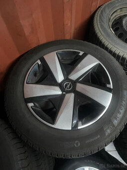 195/60/16 Opel Crossland