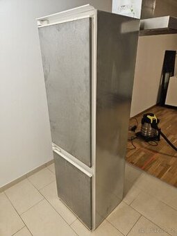 Vestavěná lednice SIEMENS