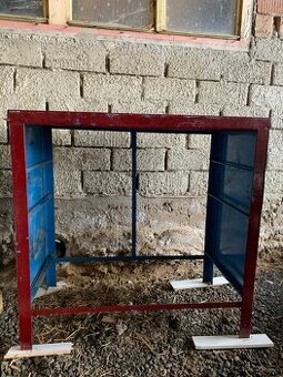 Rám skříně/ dílenský ponk