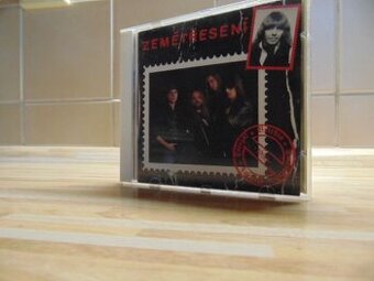 prodám CD Zemětřesení 1993 , v pořádku , na dobírku