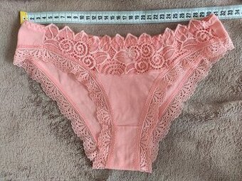 Kalhotky M - L kus 30,-