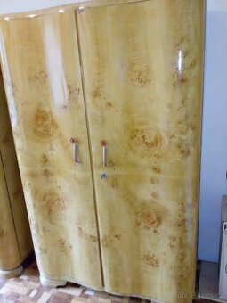 Prodám retro skříně,noč.stolky