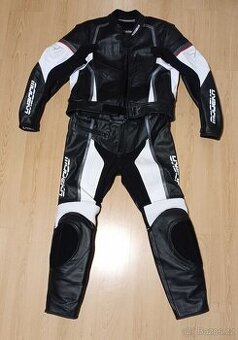 Kožená moto kombinéza Modeka – vel. 56, téměř nová