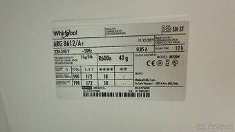 Vestavěná lednička 122cm whirlpool ARG 8612A+