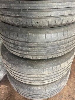 205/60R16 GOOD YEAR