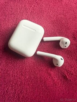 Apple Airpods 1 generace