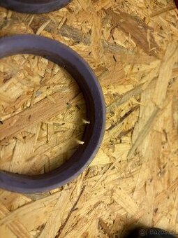 Vymezovací kroužky na změnu středové díry na disku kol