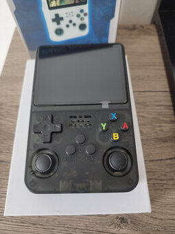 Handheld konzole R36S černá (verze ArkOS 2.0) +15000 her