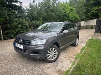 VW Touareg 4.2 TDi, serviska, měchy, tažné, DPH