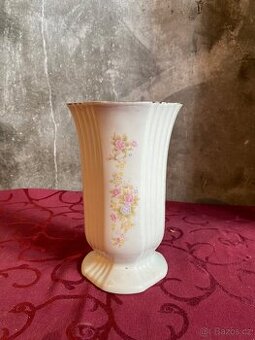 Porcelánová váza