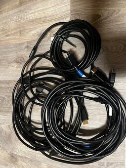 HDMI KABEL 1M  •7ks za 350kč•