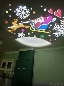 Vánoční projektor venkovní vnitřní - barevné vánoční motivy - 1
